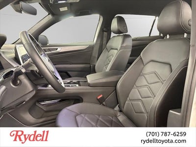 2025 Volkswagen Atlas Cross Sport 2.0T SE w/Technology
