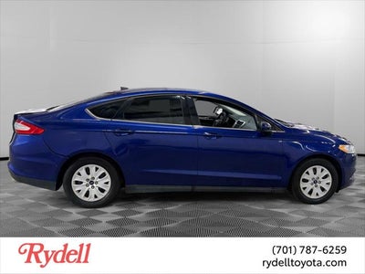 2014 Ford Fusion S