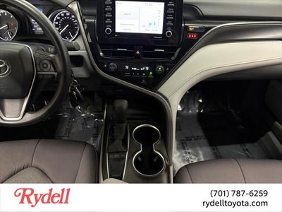 2022 Toyota Camry LE