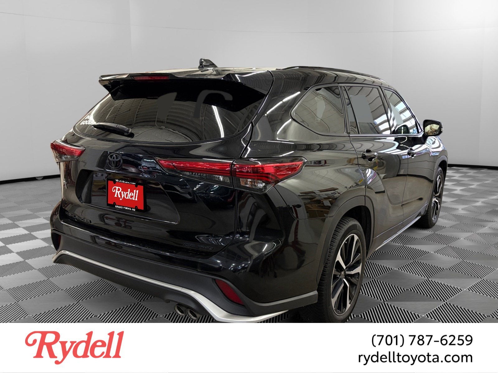 2022 Toyota Highlander XSE