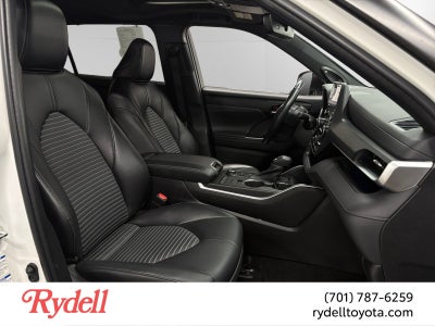 2022 Toyota Highlander XSE