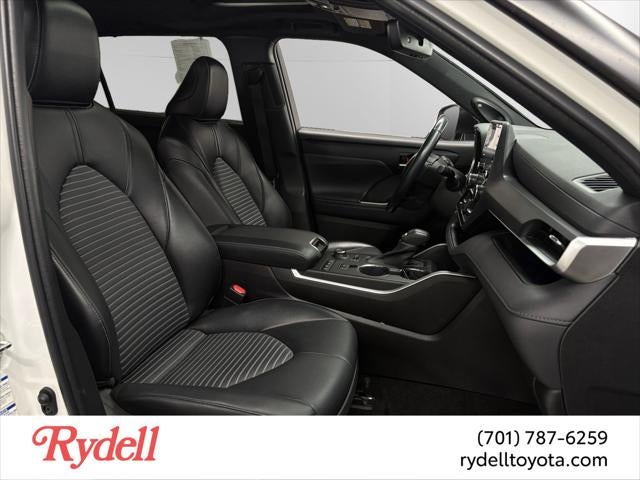 2022 Toyota Highlander XSE