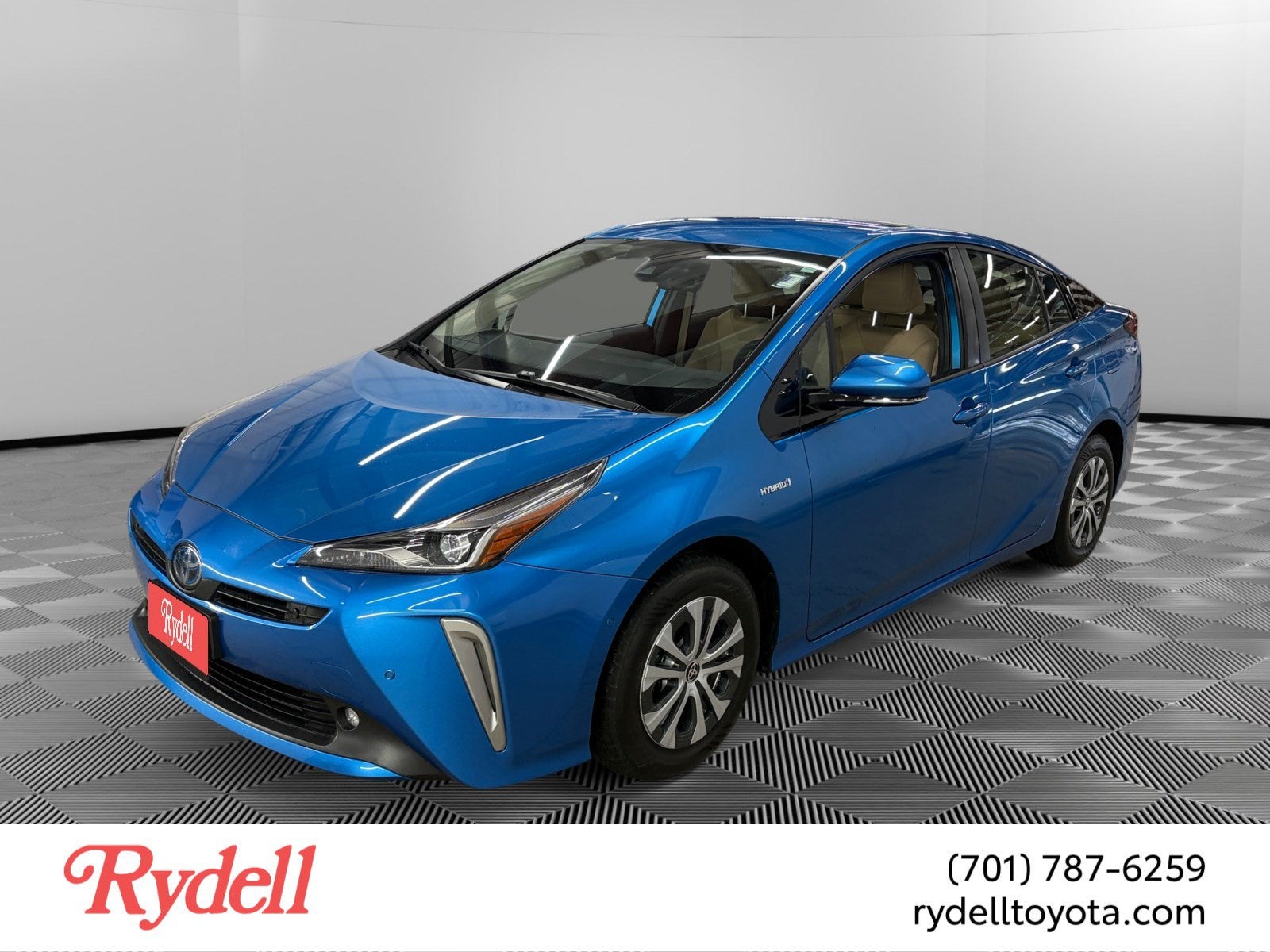 2020 Toyota Prius LE