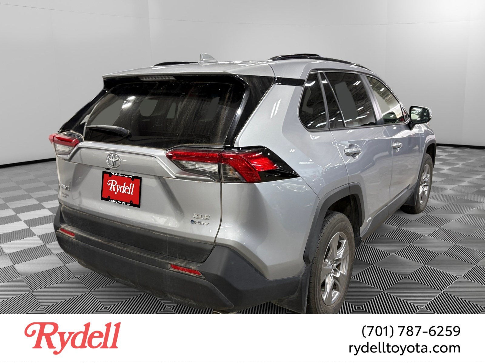 2025 Toyota RAV4 Hybrid XLE