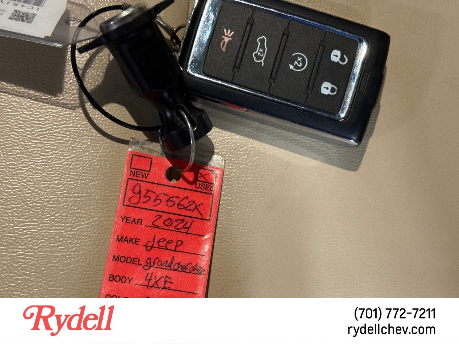 2024 Jeep Grand Cherokee 4xe WICKER/BLACK