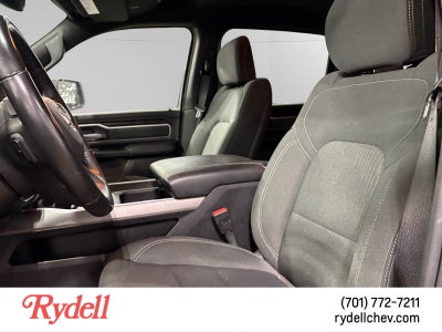 2022 RAM 1500 Big Horn Crew Cab 4x4 5'7" Box