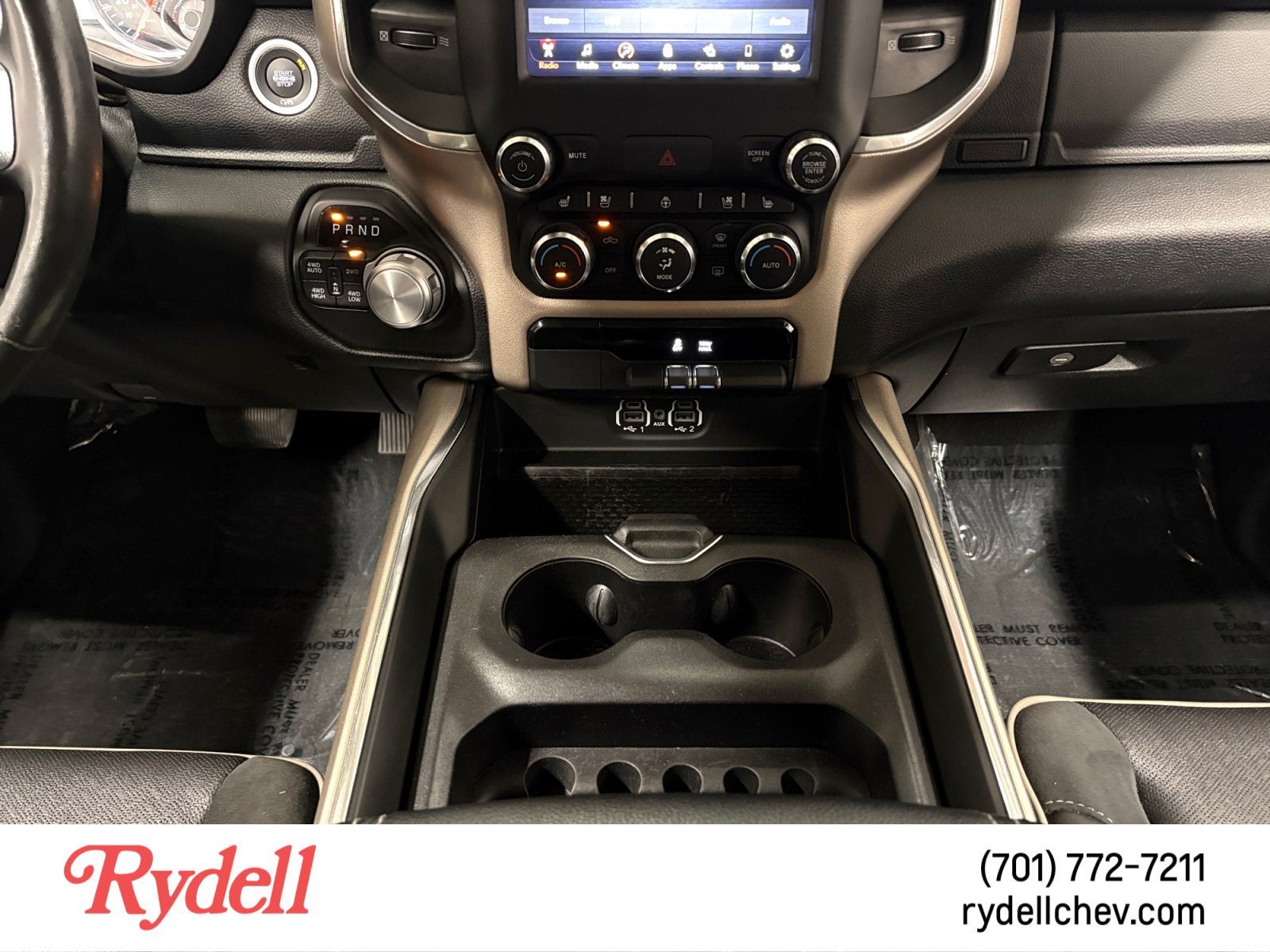 2020 RAM 1500 Laramie Crew Cab 4x4 5'7" Box
