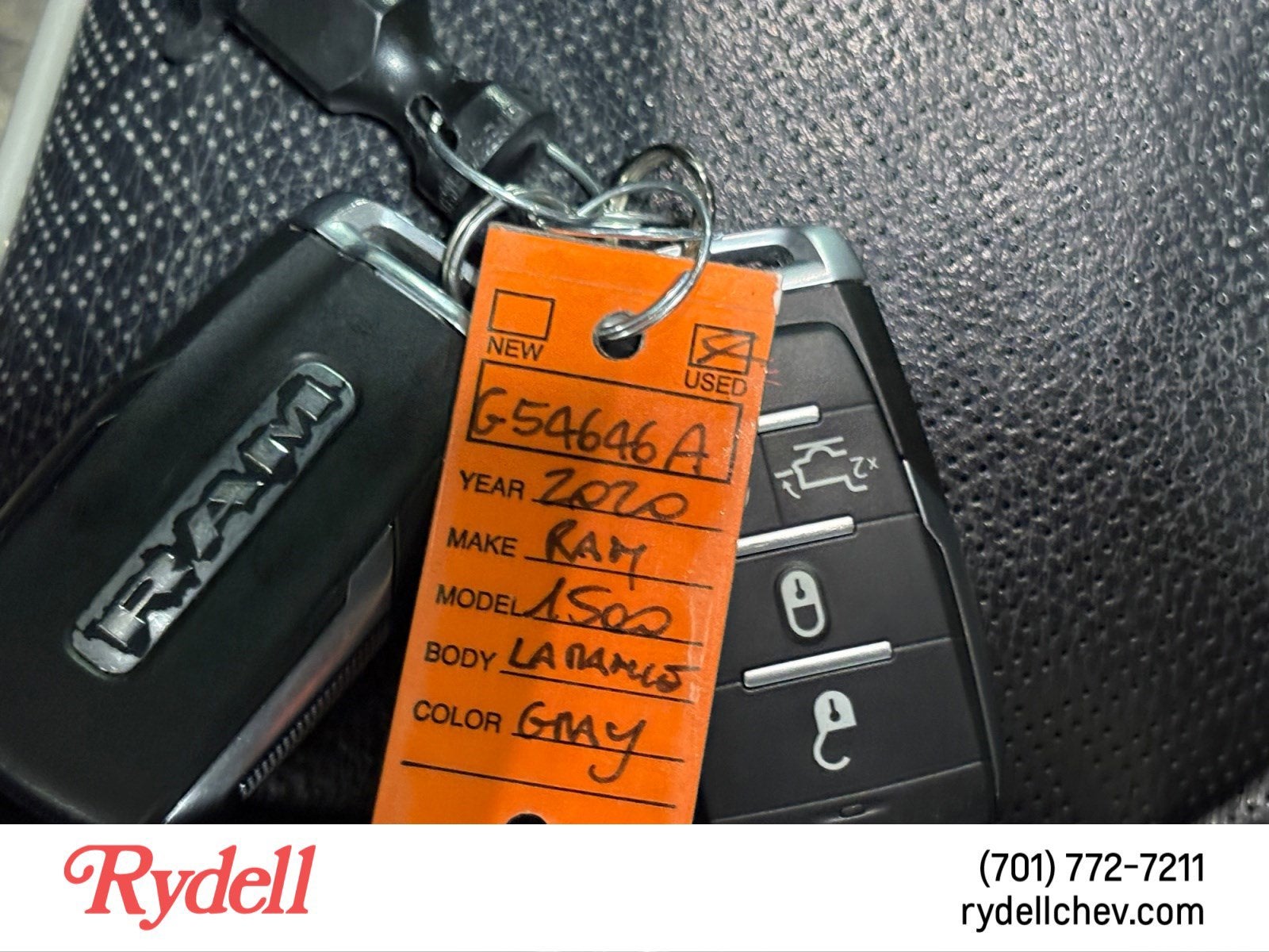 2020 RAM 1500 Laramie Crew Cab 4x4 5'7" Box