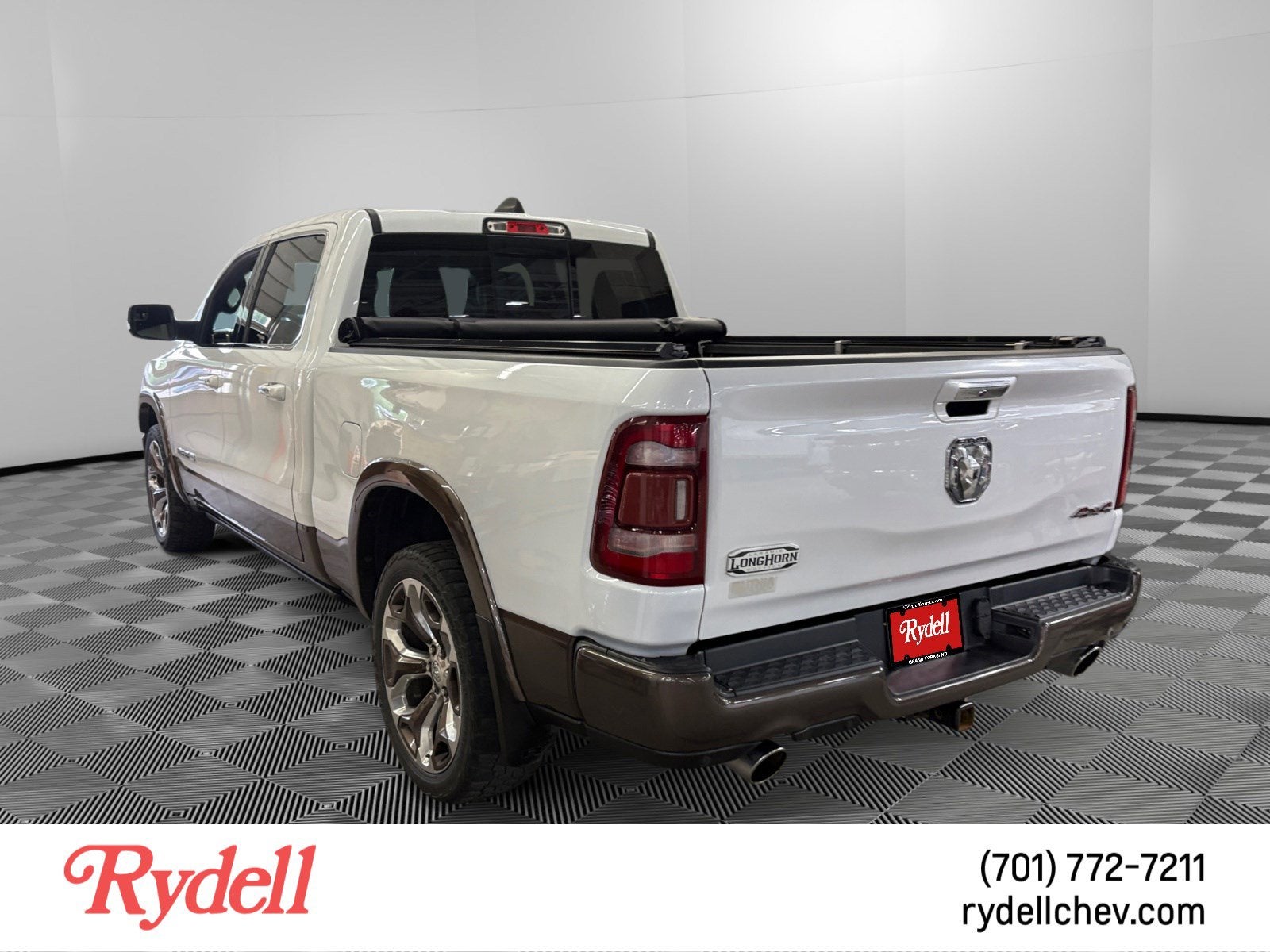 2020 RAM 1500 Laramie Longhorn Crew Cab 4x4 6'4" Box
