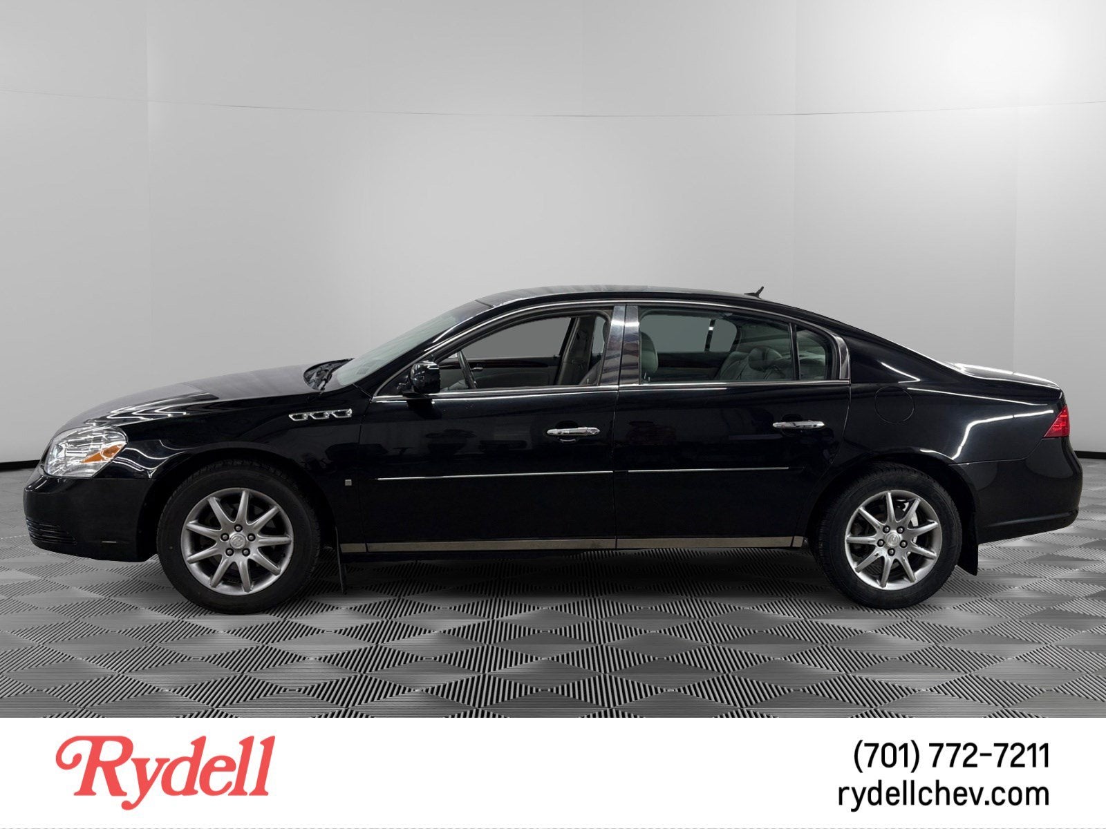Used 2007 Buick Lucerne CXL with VIN 1G4HD57227U192001 for sale in Grand Forks, ND