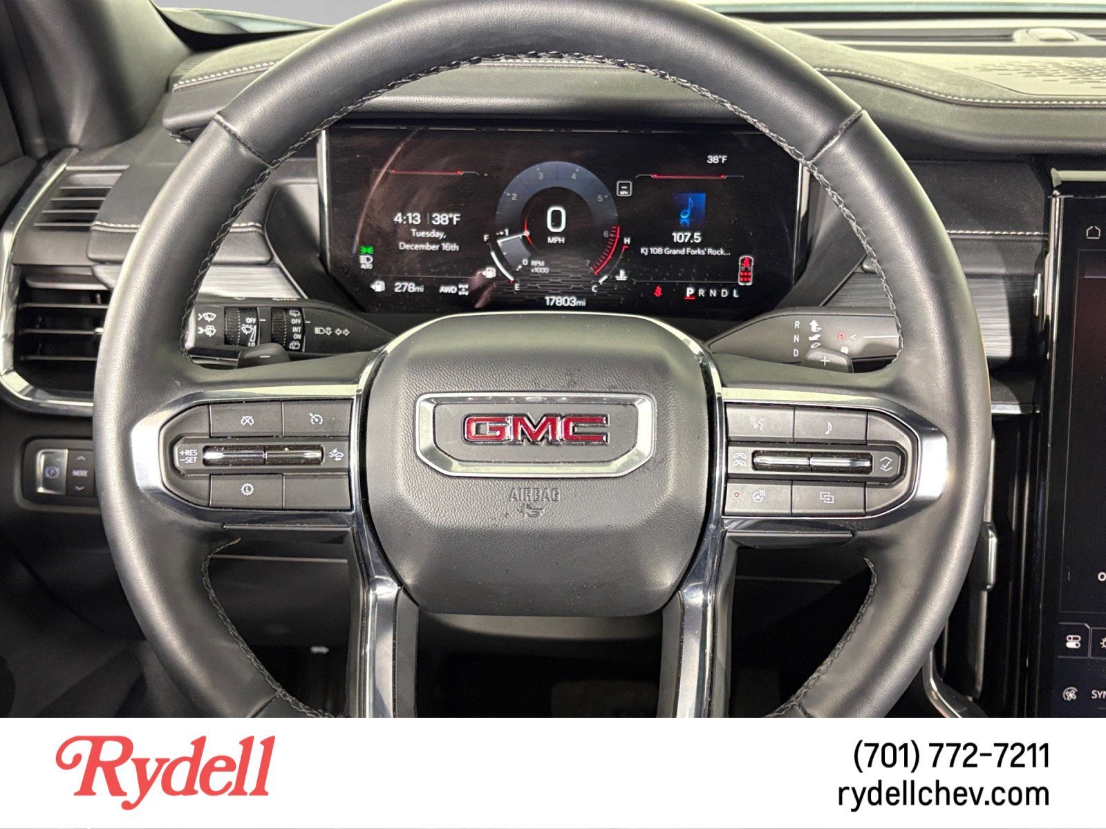 2025 GMC Acadia Elevation