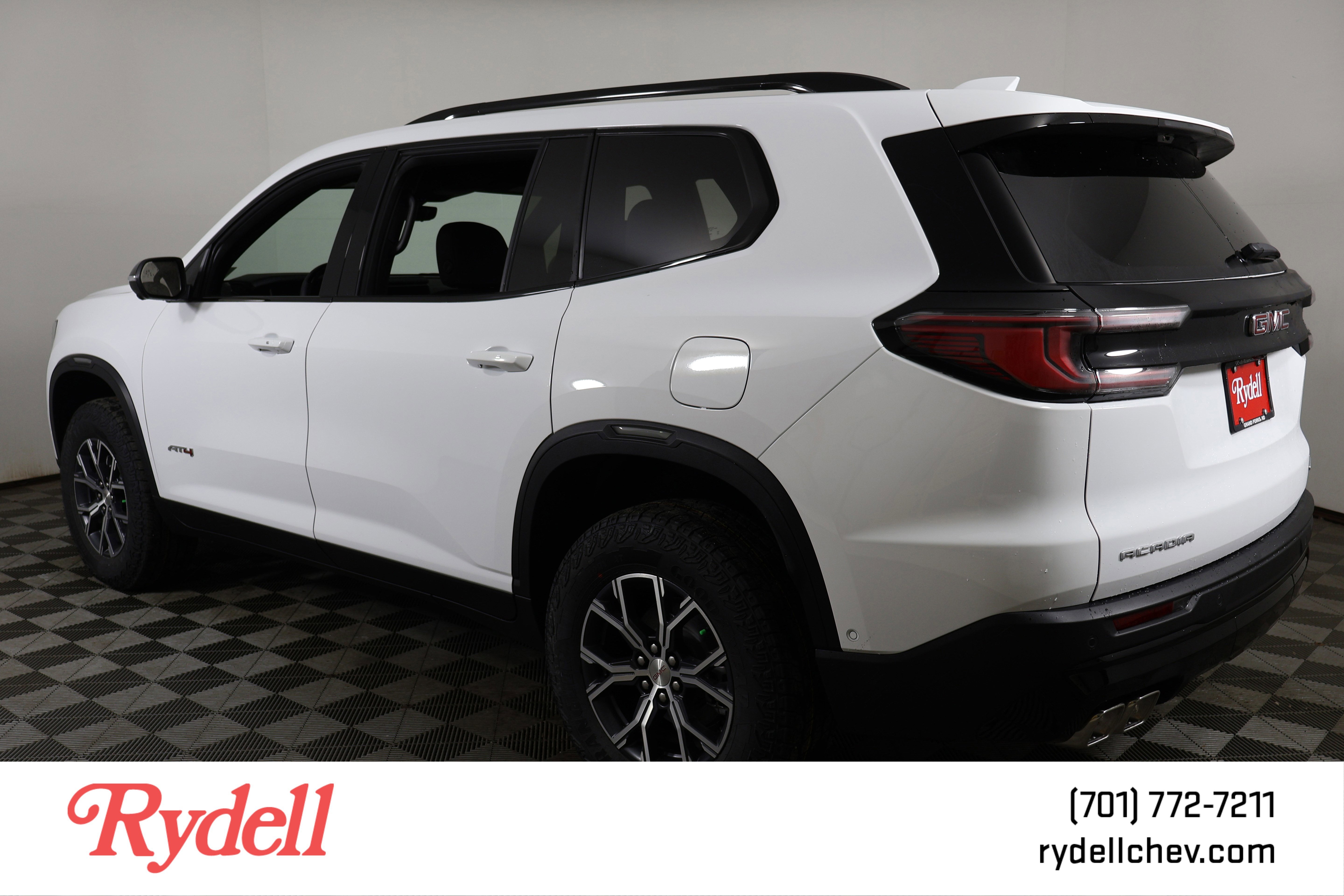 2026 GMC Acadia AT4