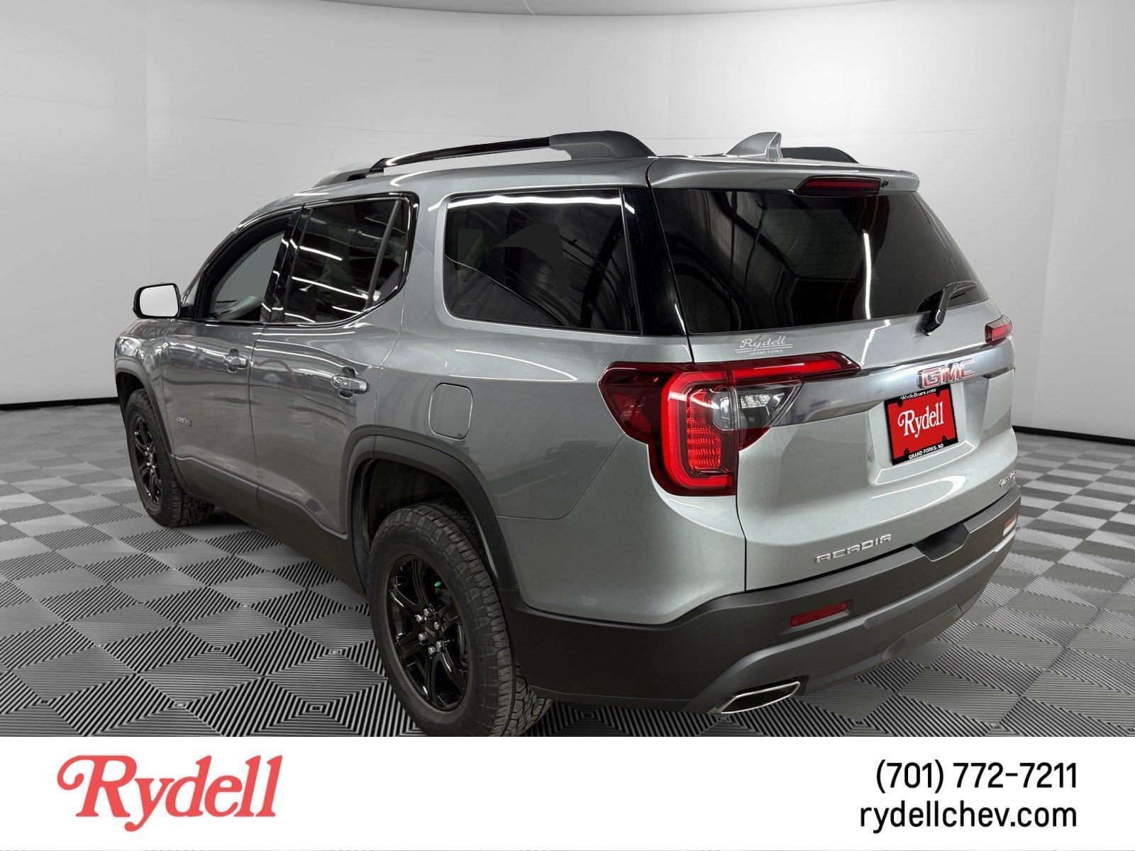 2023 GMC Acadia AT4