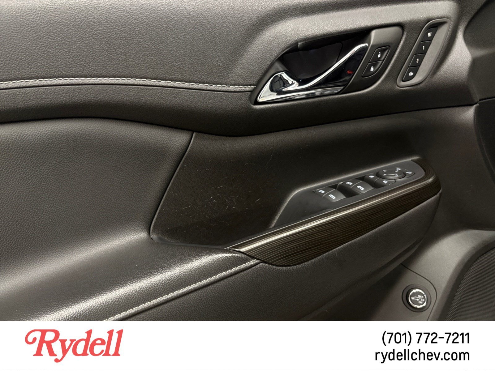 2022 GMC Acadia SLT
