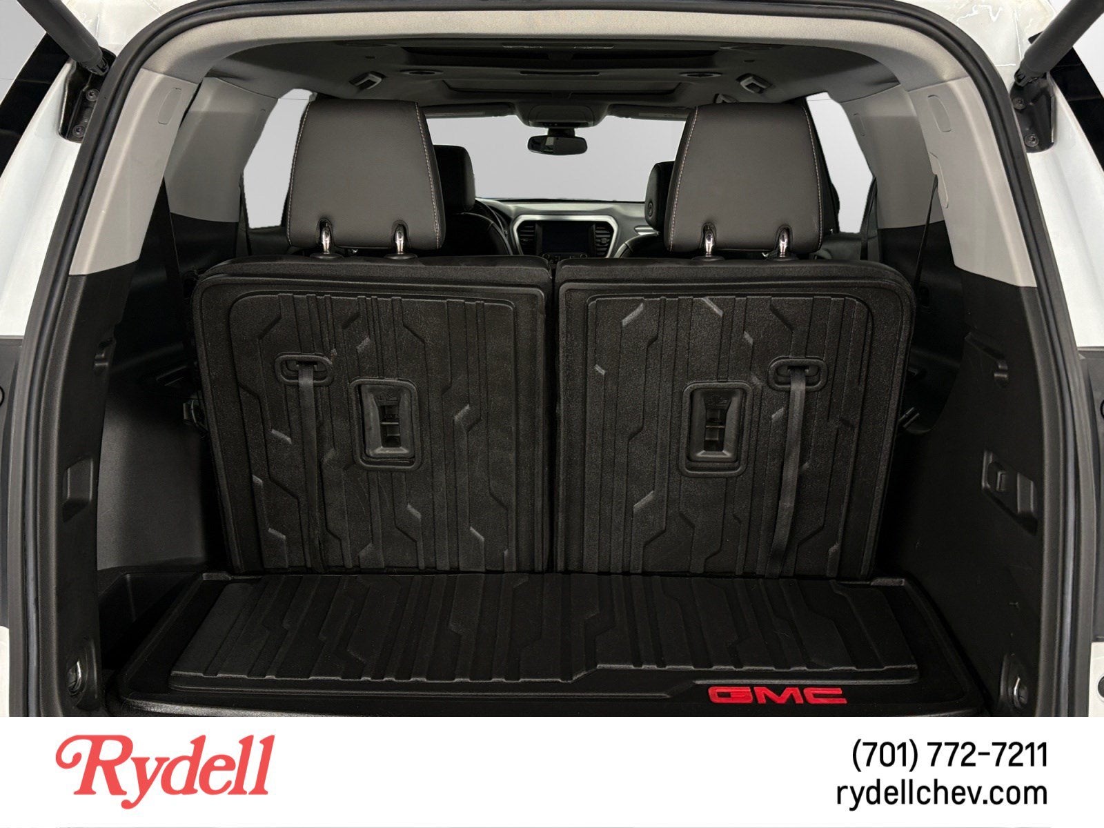 2022 GMC Acadia SLT