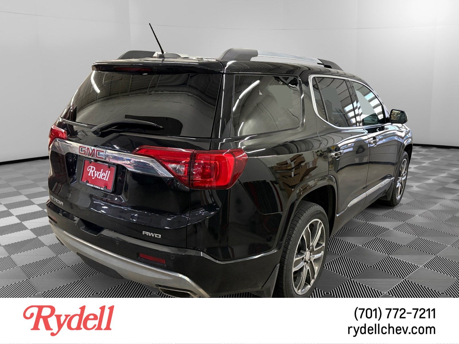 2017 GMC Acadia Denali
