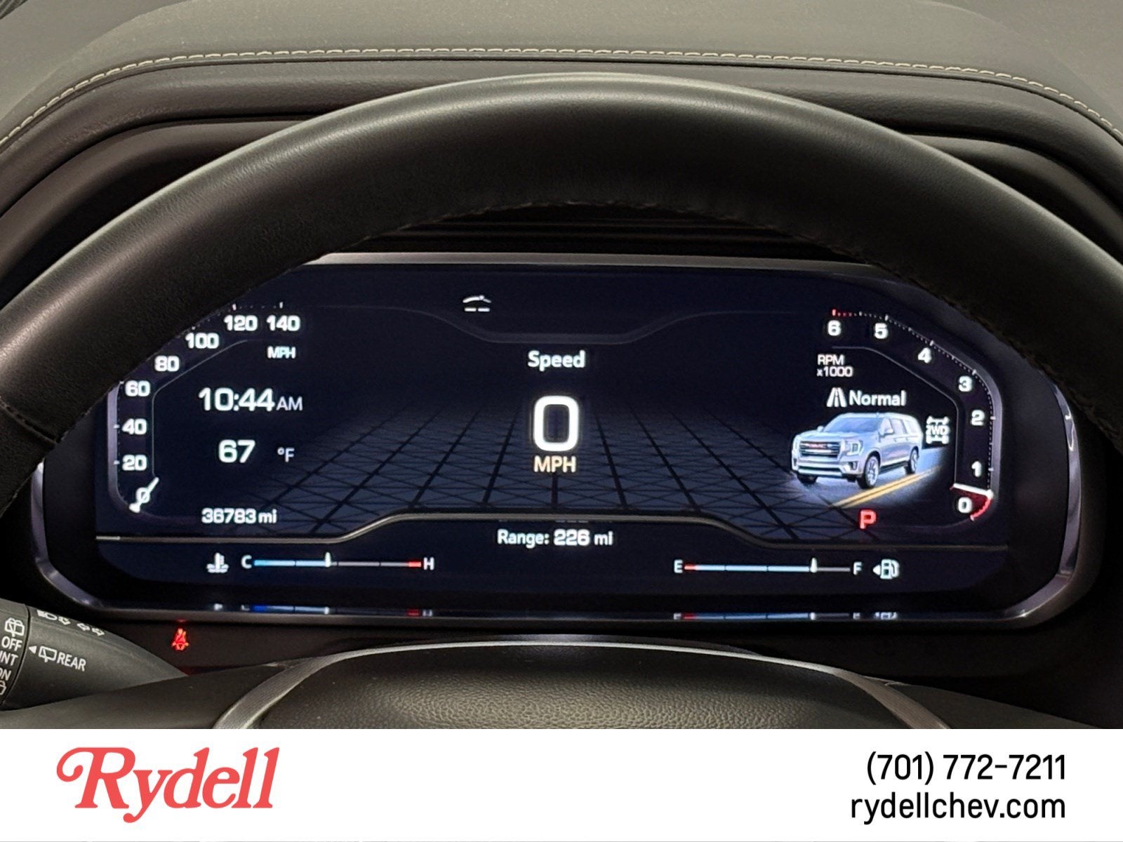2023 GMC Yukon SLT