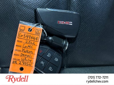 2022 GMC Yukon XL SLT