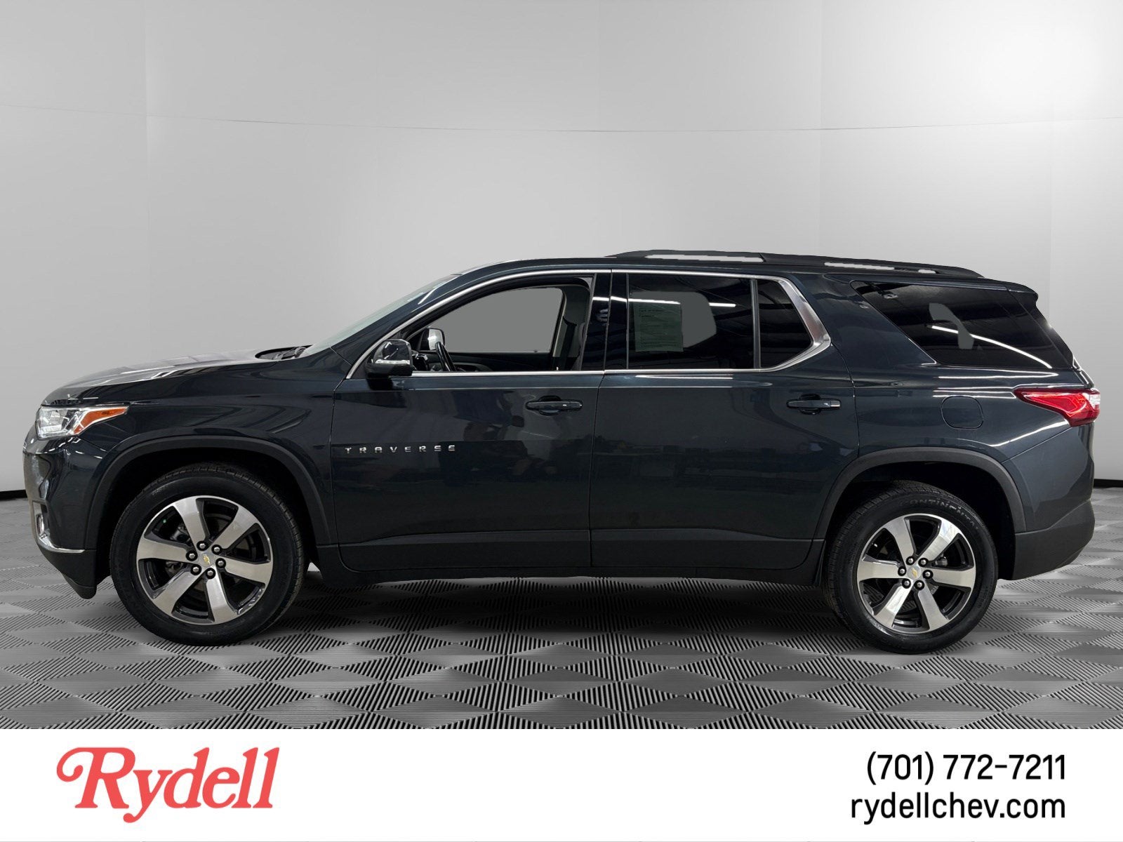 2021 Chevrolet Traverse LT Leather