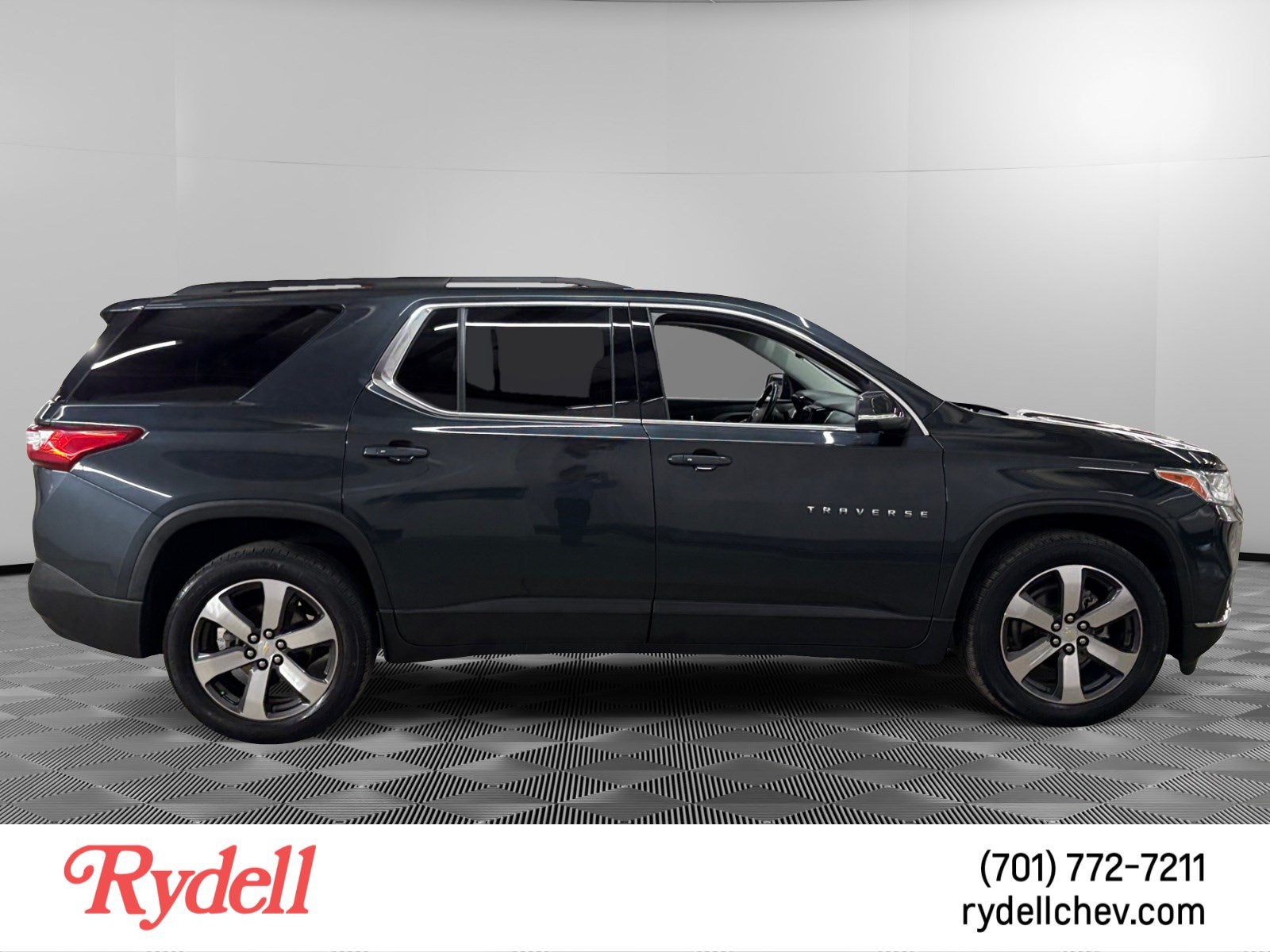 2021 Chevrolet Traverse LT Leather