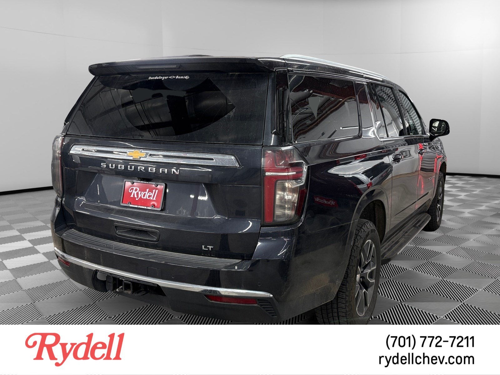 2023 Chevrolet Suburban LT