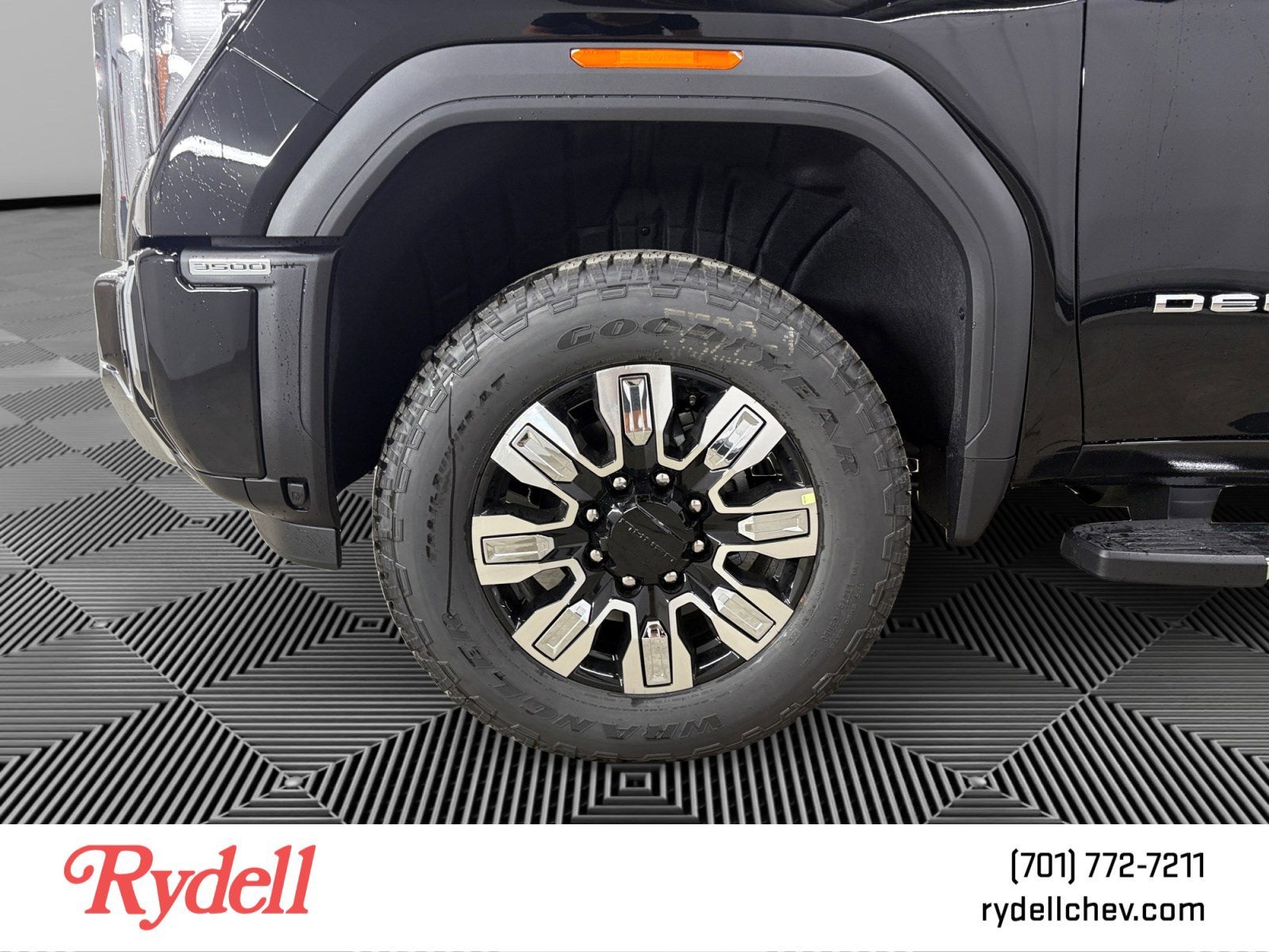 2026 GMC Sierra 3500HD Denali - Photo 11