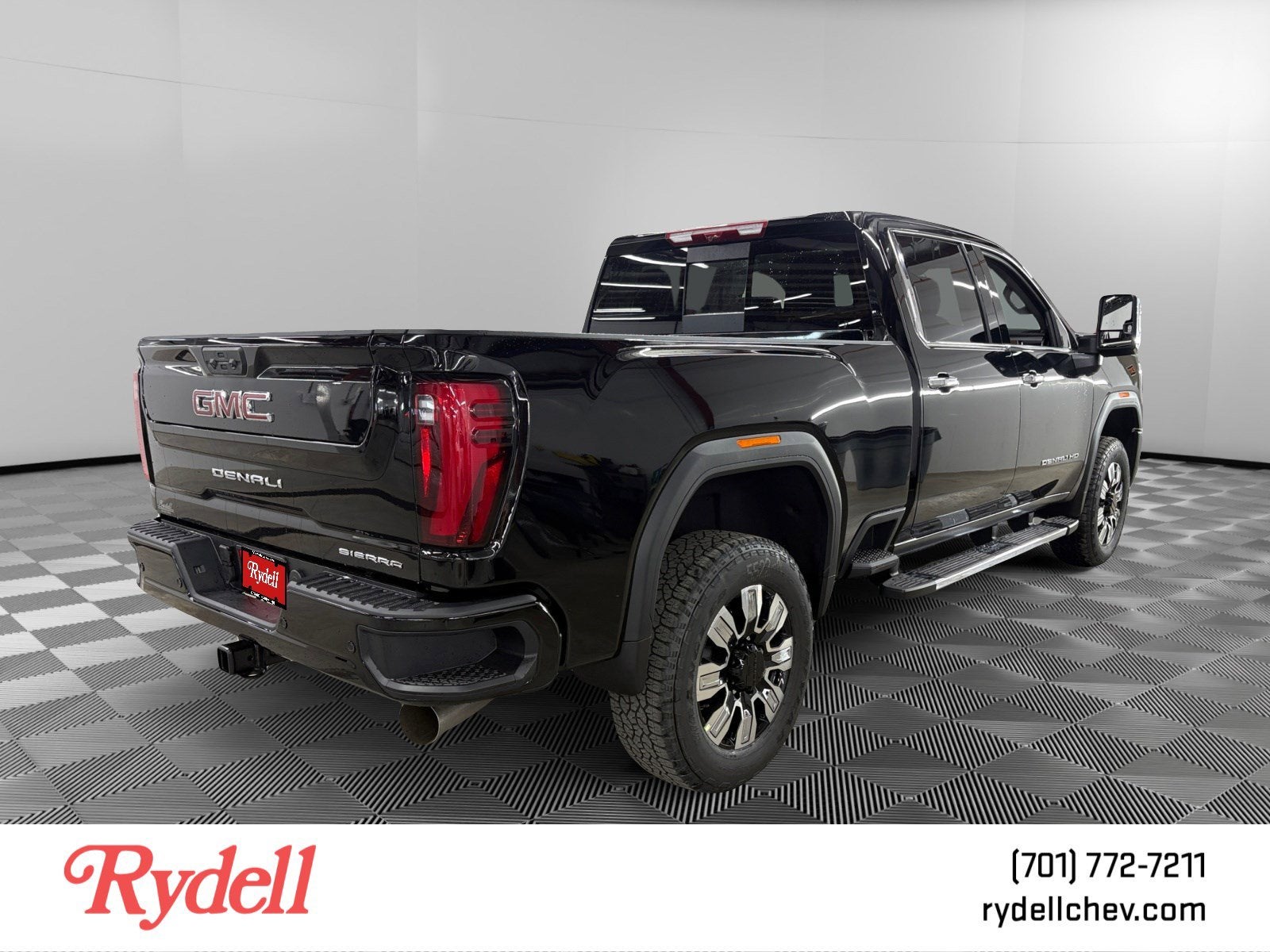 2026 GMC Sierra 3500HD Denali - Photo 6