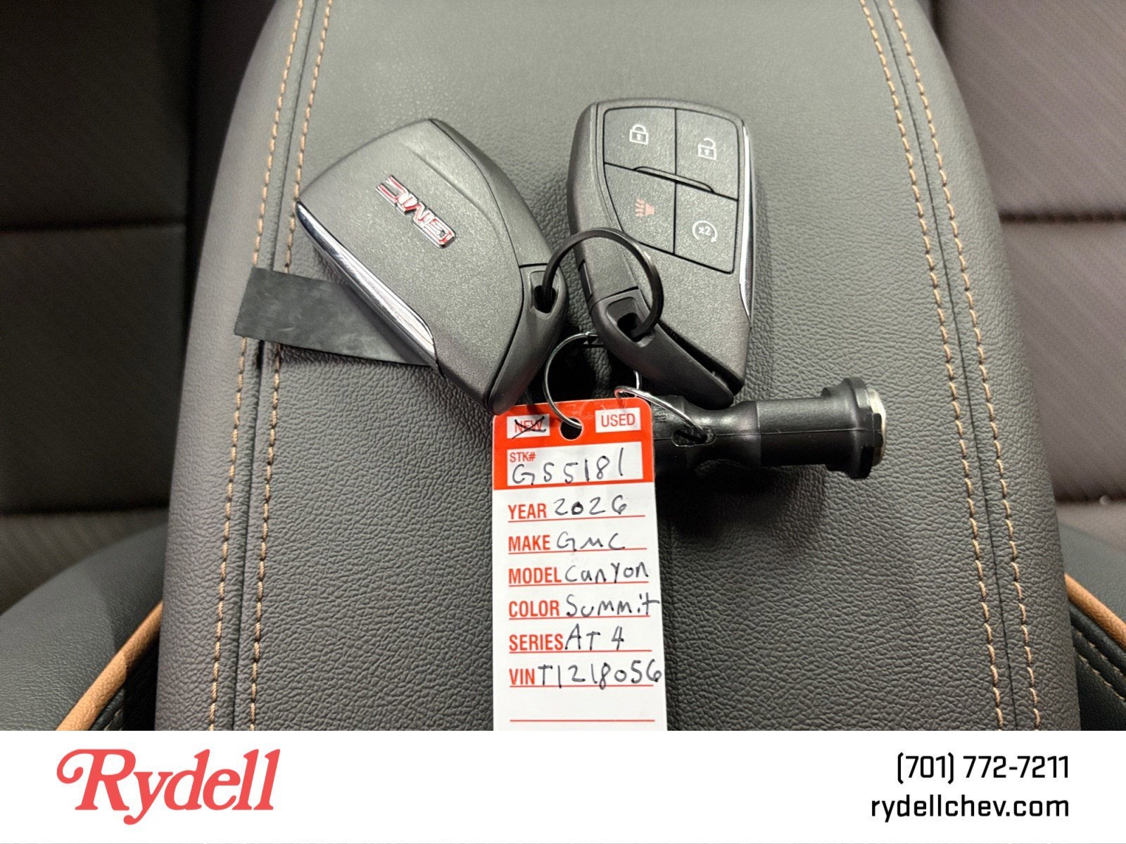 2026 GMC Canyon AT4 - Photo 26