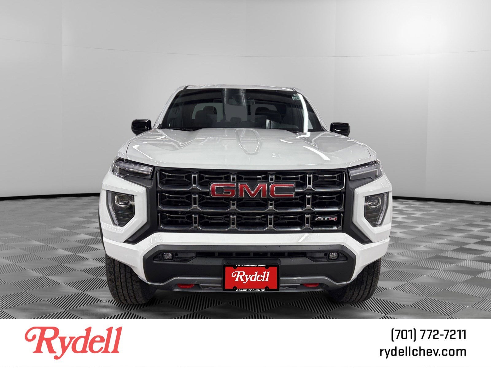 2026 GMC Canyon AT4 - Photo 9