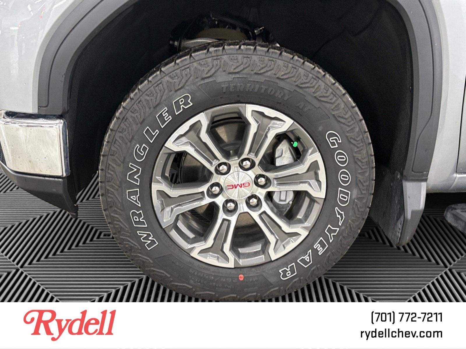 2026 GMC Sierra 1500 SLE - Photo 11