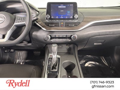 2025 Nissan Altima SV FWD