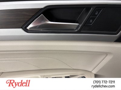 2022 Volkswagen Atlas 3.6L V6 SE w/Technology