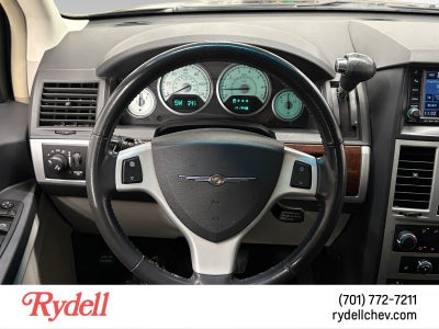 2010 Chrysler Town & Country Touring Plus