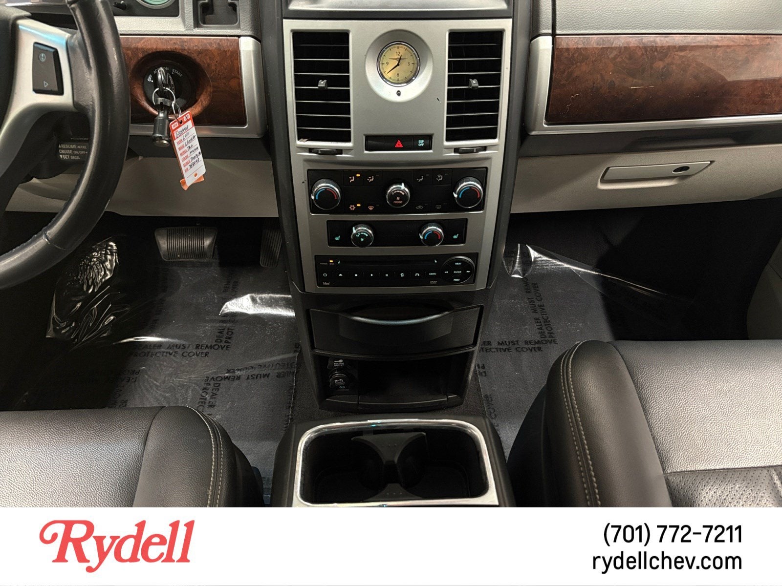 2010 Chrysler Town & Country Touring Plus