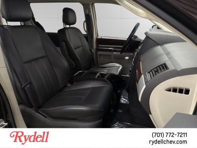 2010 Chrysler Town & Country Touring Plus