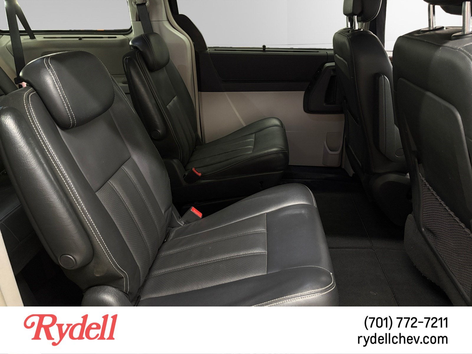 2010 Chrysler Town & Country Touring Plus