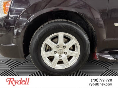 2010 Chrysler Town & Country Touring Plus