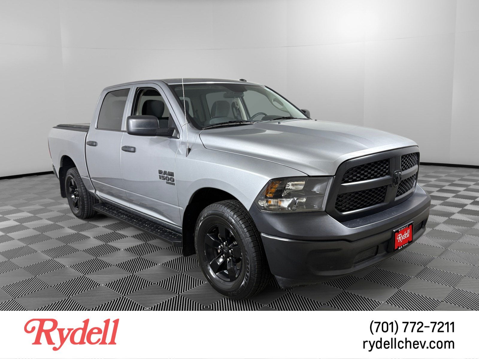 2023 RAM 1500 Classic Tradesman Crew Cab 4x4 5'7" Box