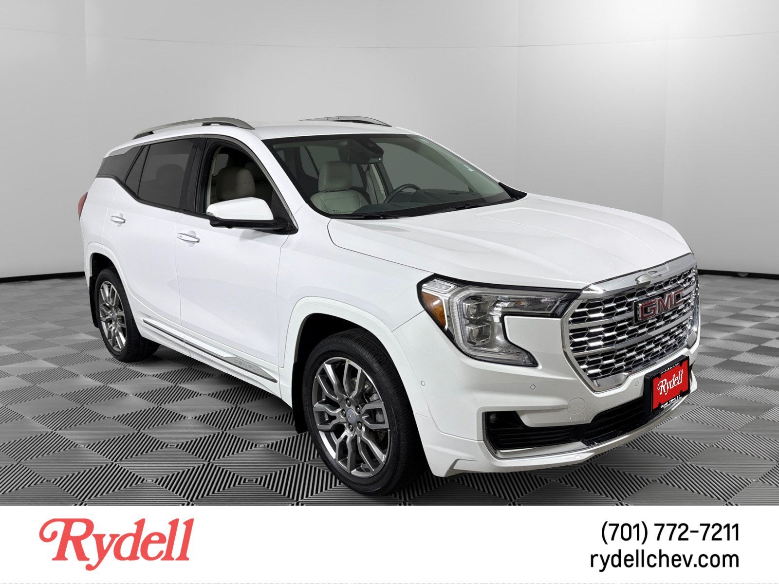 2023 GMC Terrain Denali