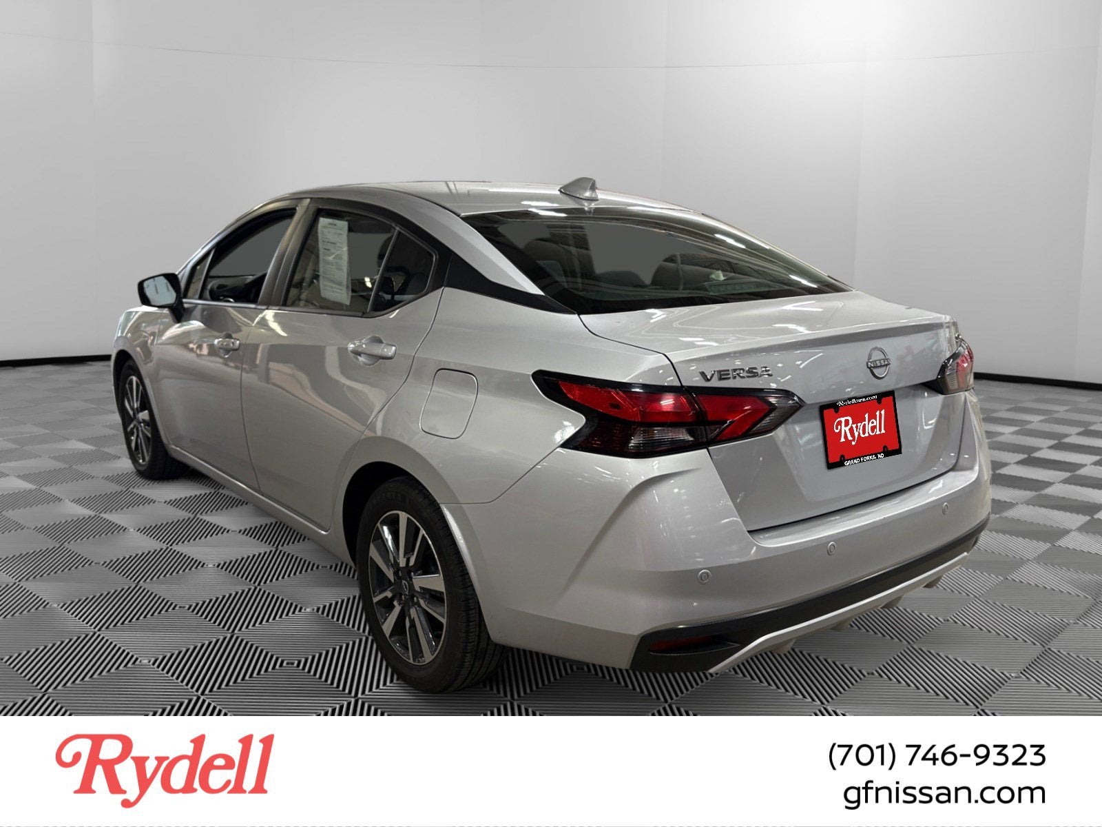 2024 Nissan Versa SV