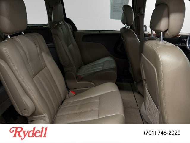 2013 Chrysler Town & Country Touring-L
